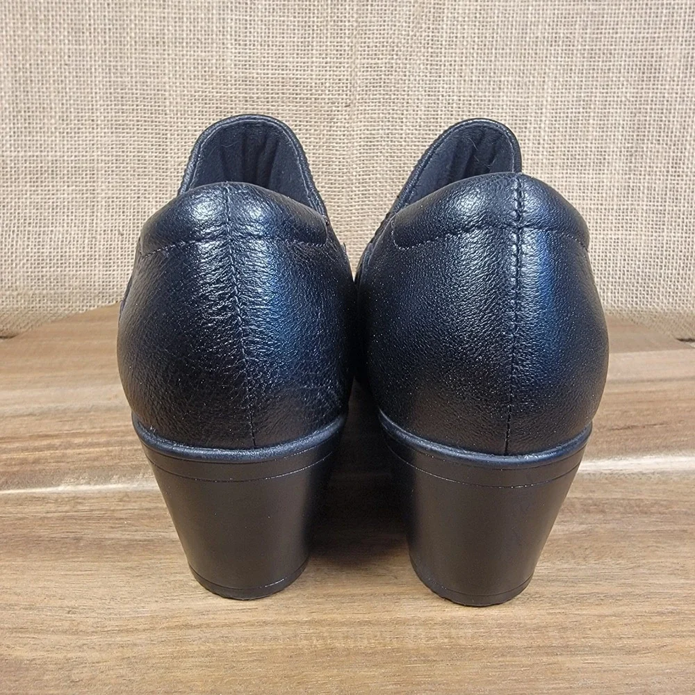 Clarks Emily 2 Cove Leather Slip On Shootie Block Heel Shoes Women's Size 7 Wide